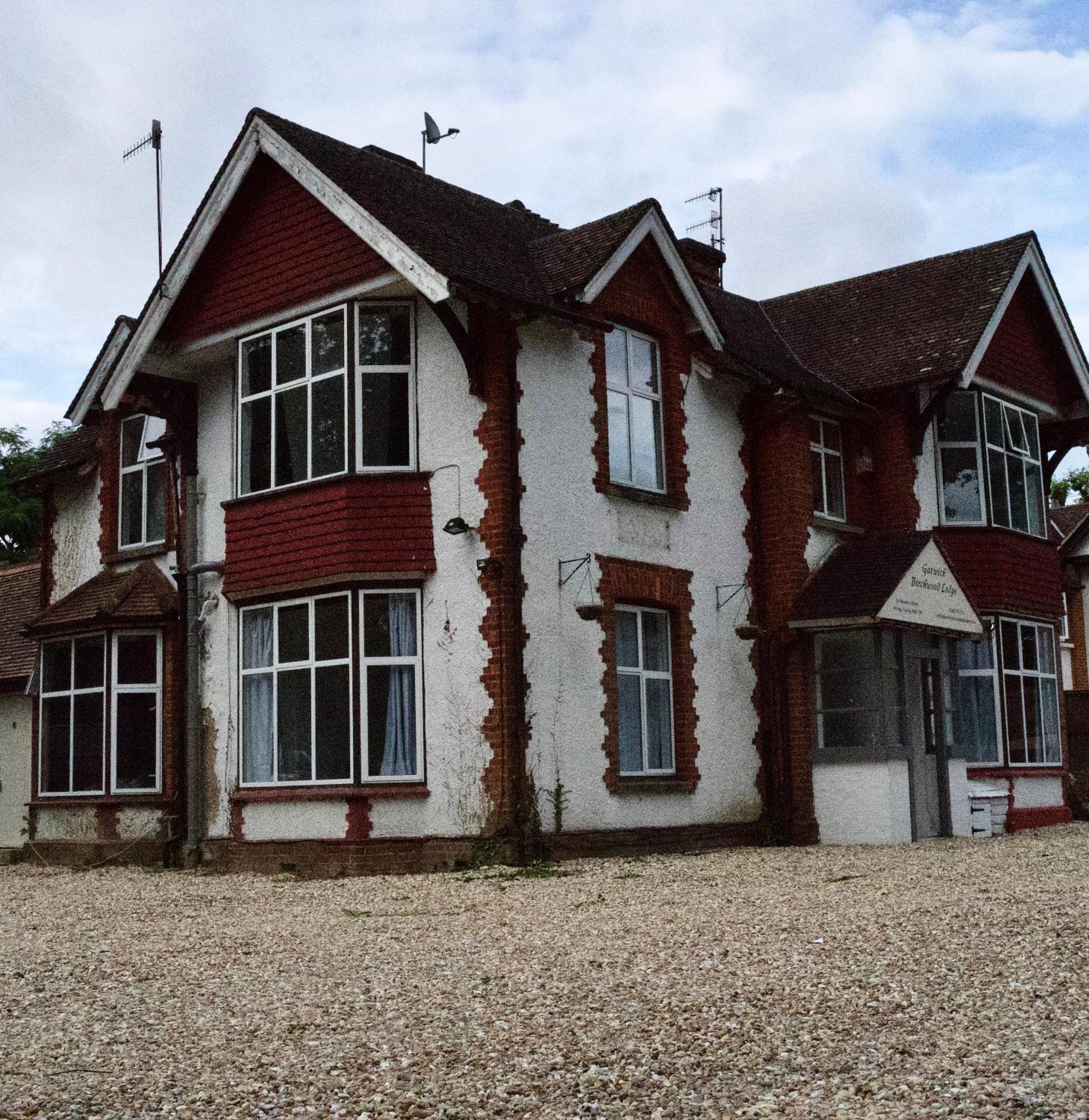 Gatwick Birchwood Lodge With Holiday Parking Horley Esterno foto