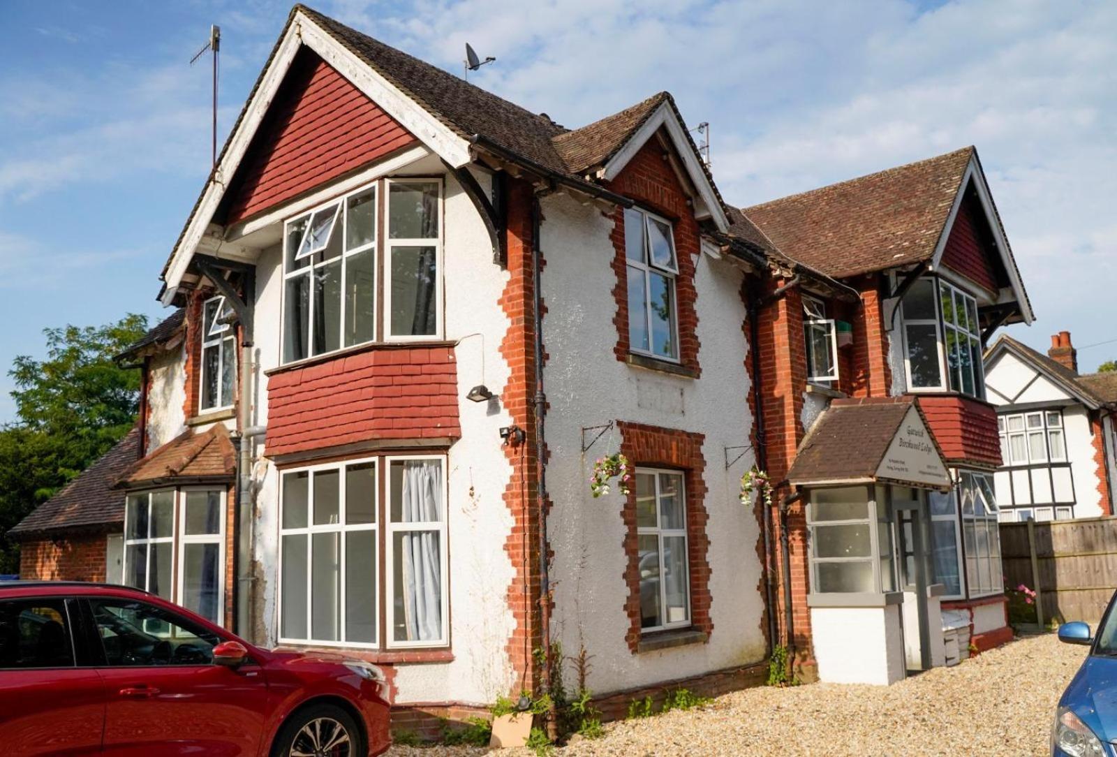 Gatwick Birchwood Lodge With Holiday Parking Horley Esterno foto